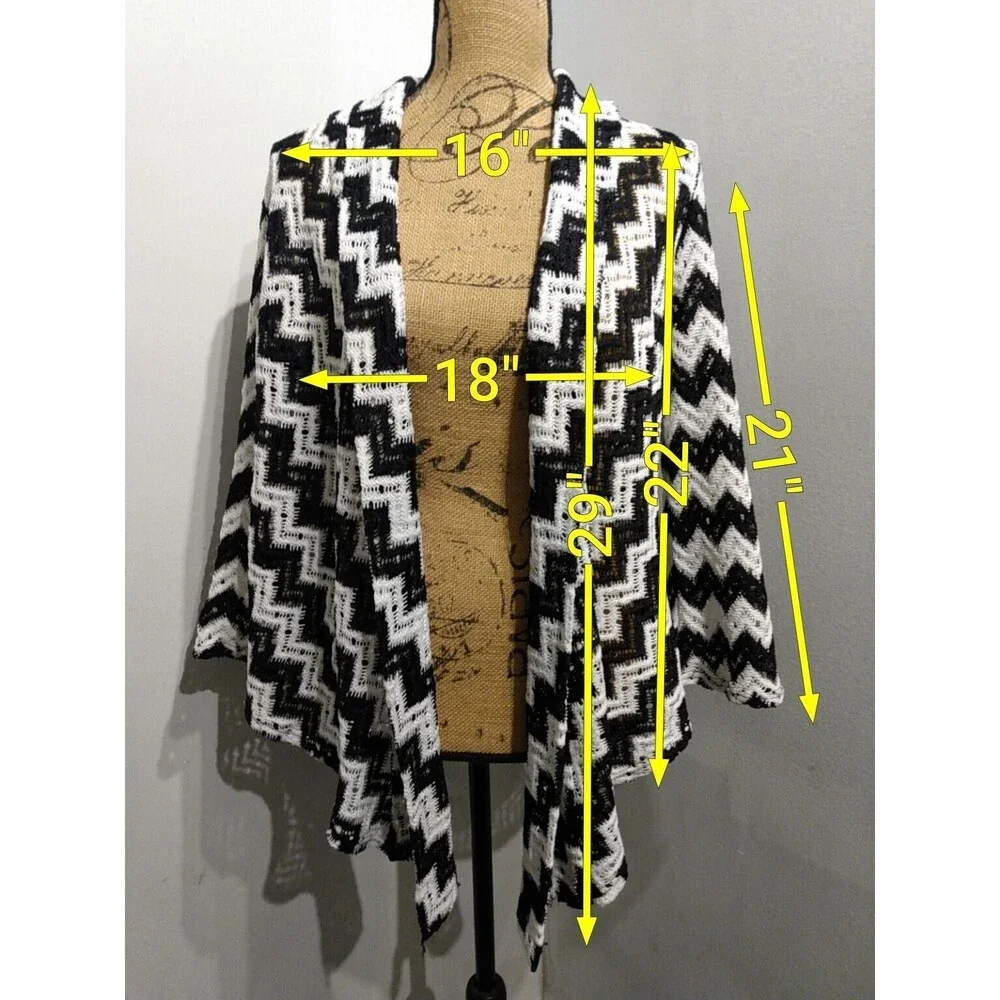 alberto makali Women Black White Geometric Waterfall Crochet Cardigan Size‎ L